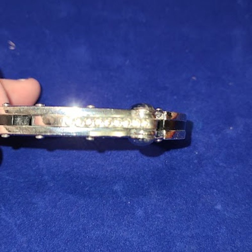 Handcuff Bracelet - Picture 2 of 3